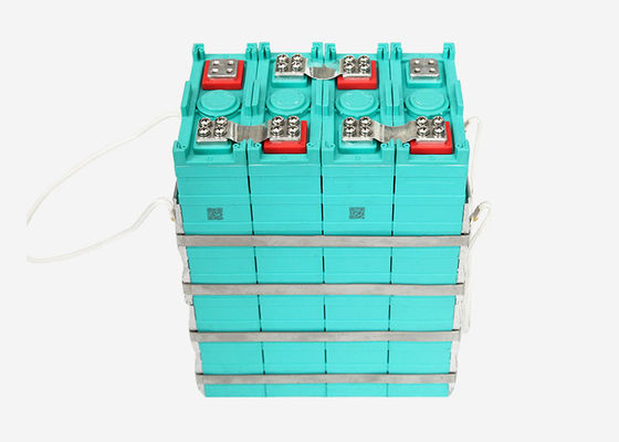 Harga yang pantas Sel Baterai Lithium LiFePO4 12V 100Ah Prismatik 3.2v 100Ah on line